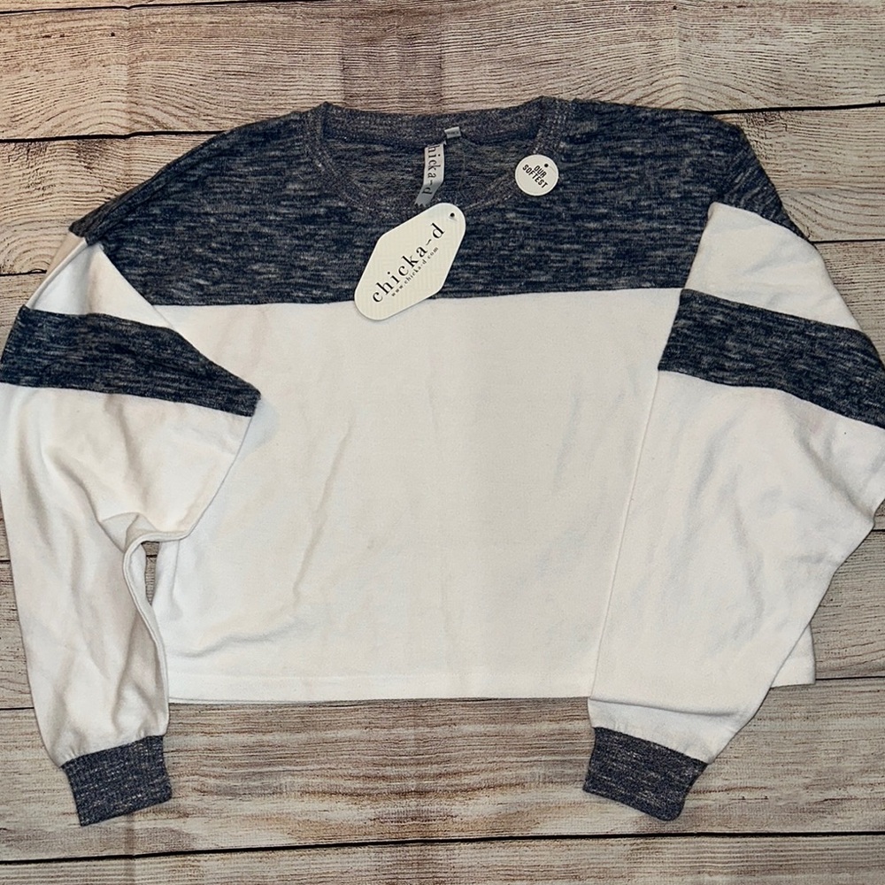Chick-a-D Cropped Colorblock Sweatshirt - White & Heather Blue